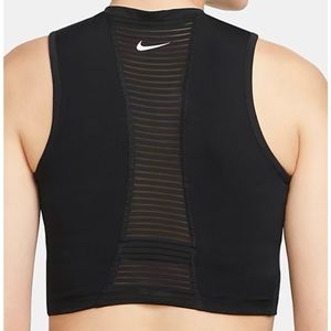 Nike Pro Dri-Fit Crop Top